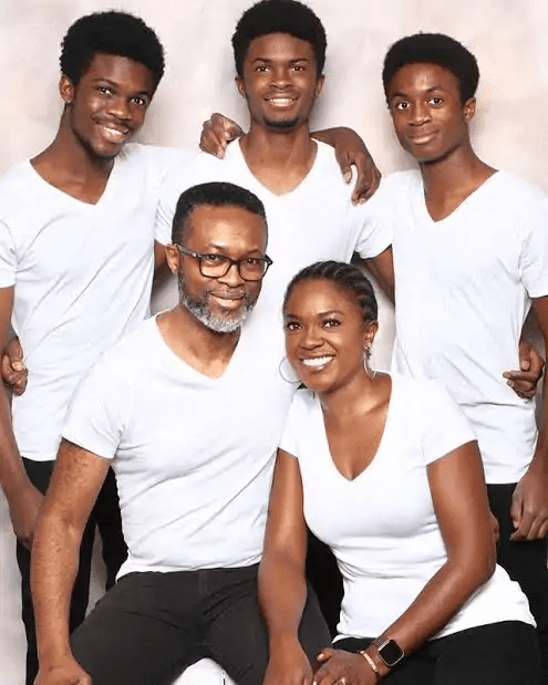 Omoni oboli and family